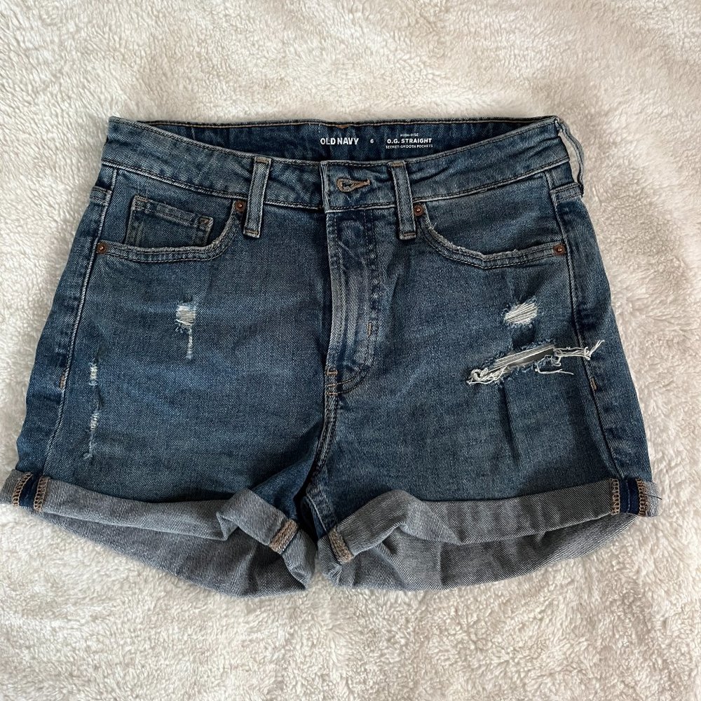 Old Navy O.G. Straight Denim Short, Size 6